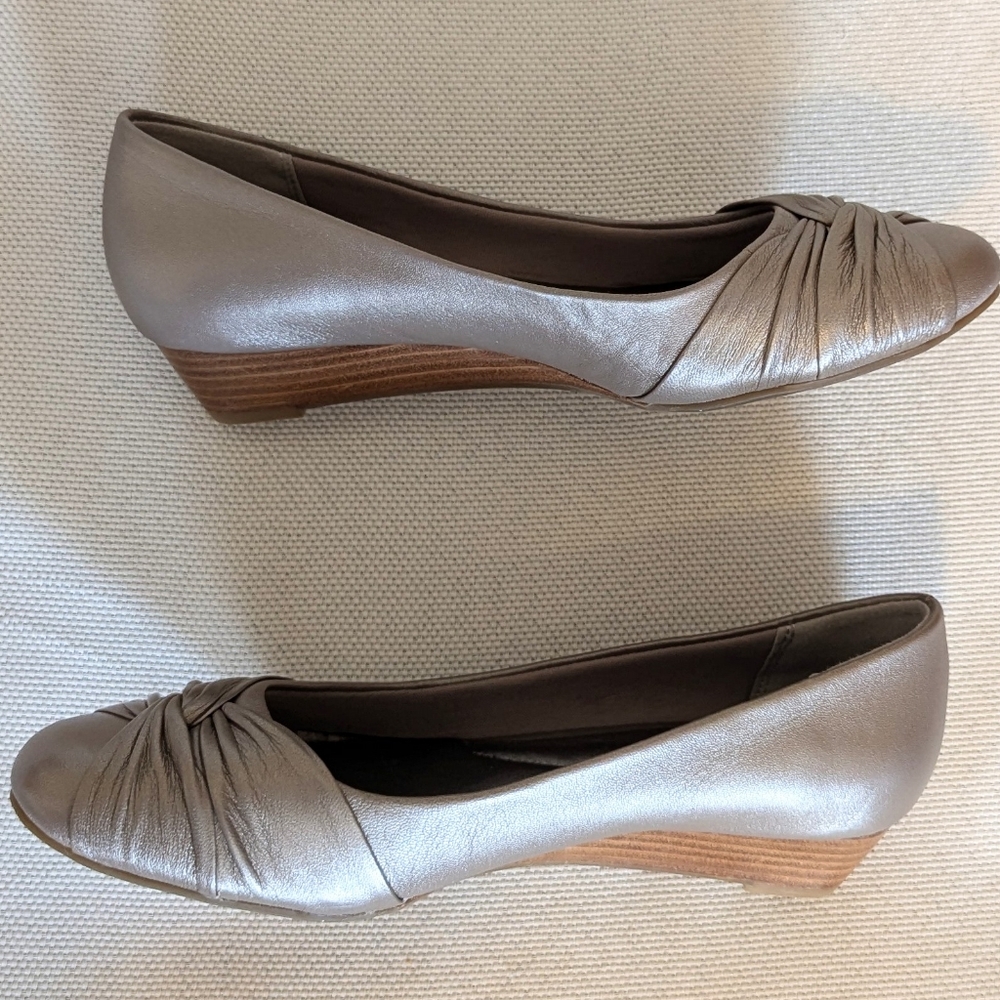 🆕(NIB)Andrew Geller Watonna Wedges - Picture 8 of 11